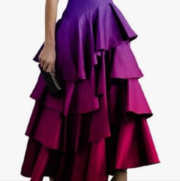 Beautiful tiered ruffled skirt. New with tags. - Picture 5 of 5